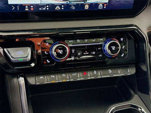 New 2026 GMC Sierra 1500 AT4 w/ AT4 Premium Package AWD/4WD image 10