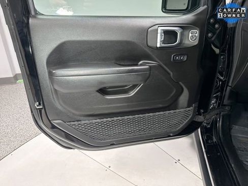 Used 2022 Jeep Wrangler Willys image 8