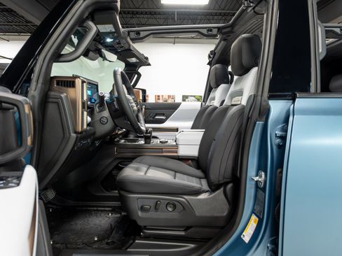 Used 2024 GMC Hummer EV 3X w/ Omega Edition image 5