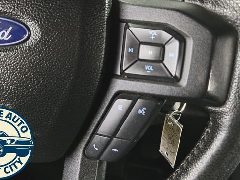 Used 2016 Ford F150 XLT w/ Equipment Group 302A Luxury AWD/4WD image 14