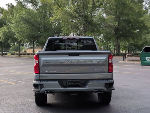 Used 2023 Chevrolet Silverado 1500 High Country w/ Technology Package AWD/4WD image 4