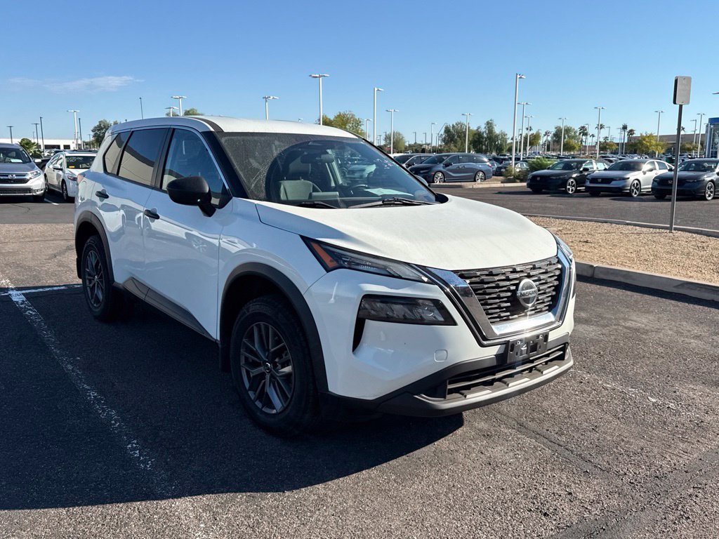 Used 2021 Nissan Rogue S FWD image 3