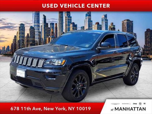 Certified 2021 Jeep Grand Cherokee Laredo X AWD/4WD image 1
