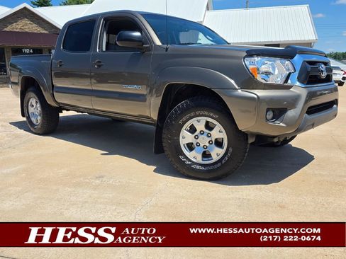 Used 2013 Toyota Tacoma 4x4 Double Cab w/ SR5 Pkg image 1