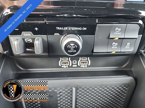New 2026 RAM 1500 4x4 Crew Cab image 8
