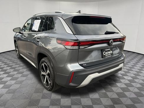 Used 2026 Volkswagen Tiguan SE AWD/4WD image 5