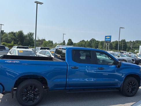 Used 2023 Chevrolet Silverado 1500 Custom w/ LPO, Dark Essentials Package AWD/4WD image 11