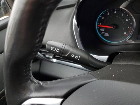 Used 2020 Chevrolet Traverse LT image 28