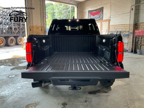 Used 2024 Toyota Tacoma TRD Sport w/ TRD Sport Premium Package AWD/4WD image 21