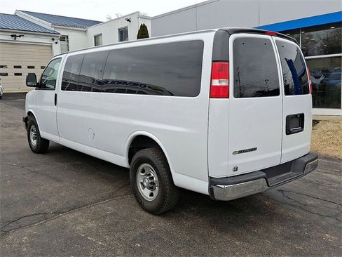 Used 2021 Chevrolet Express 3500 LT w/ LT Preferred Equipment Group image 21