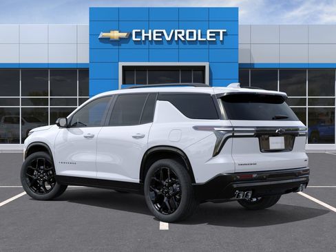 New 2026 Chevrolet Traverse RS w/ LPO, Floor Liner Package FWD image 4