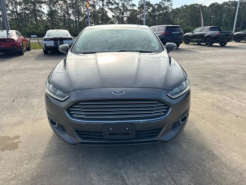 Used 2016 Ford Fusion SE w/ Equipment Group 202A AWD/4WD image 8