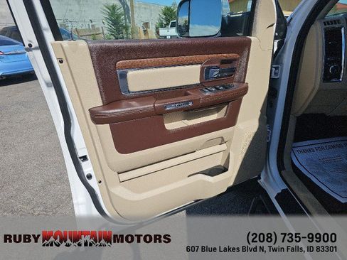 Used 2015 RAM 1500 Laramie w/ Convenience Group AWD/4WD image 10