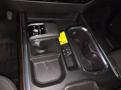 Used 2024 GMC Sierra 1500 Elevation w/ Preferred Package image 15