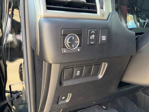 Used 2014 Lexus GX 460 AWD/4WD image 13