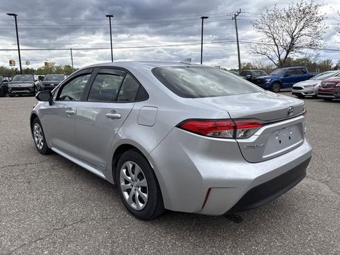 Used 2024 Toyota Corolla LE AWD/4WD image 18