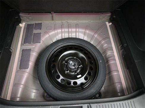 Used 2025 Chevrolet Trax LS image 15