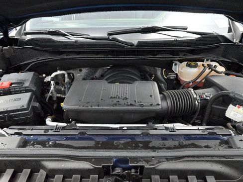 Used 2023 Chevrolet Silverado 1500 ZR2 w/ Technology Package image 38