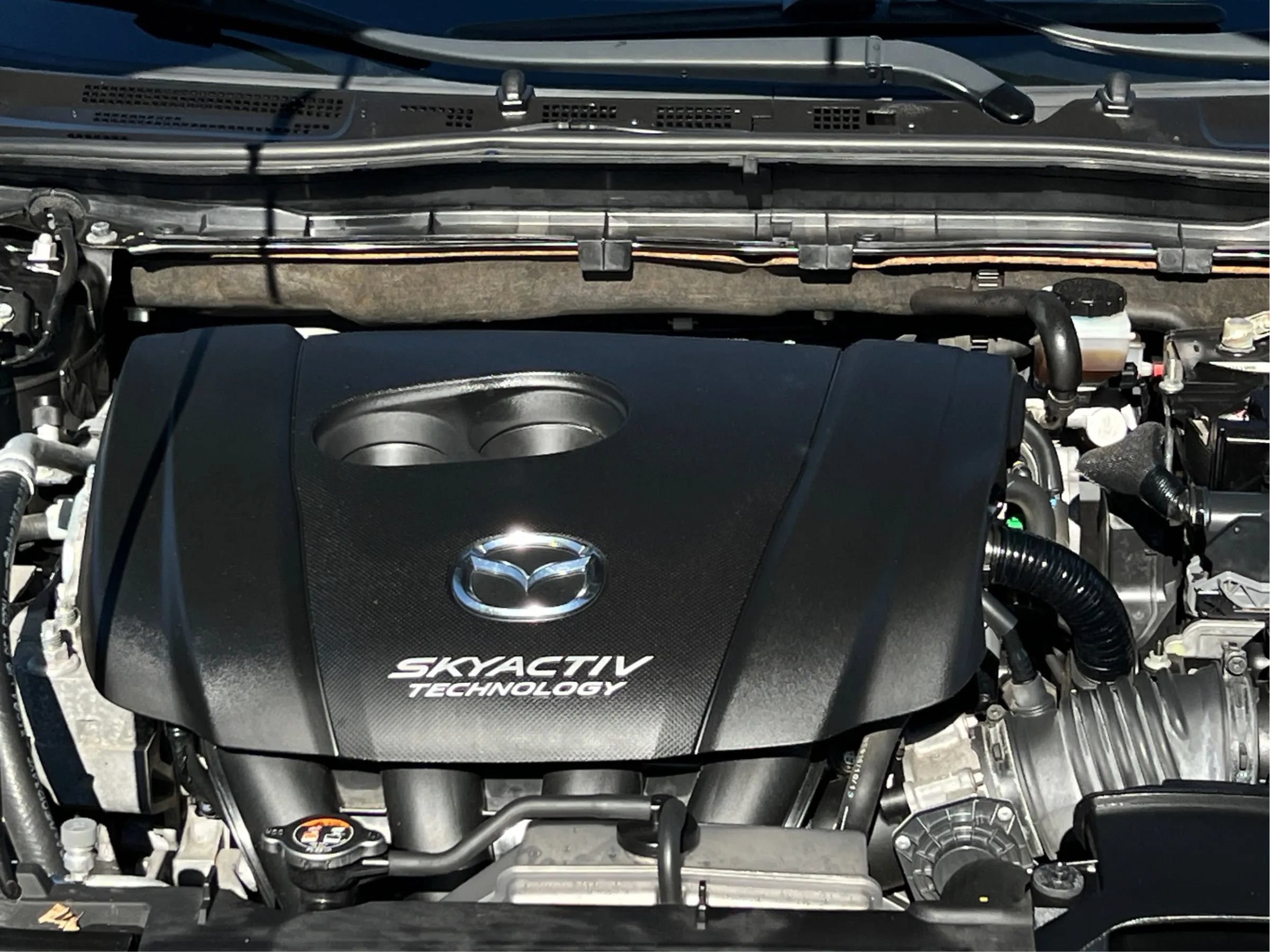 Used 2017 MAZDA MAZDA3 Grand Touring w/ Premium Equipment Package FWD image 9