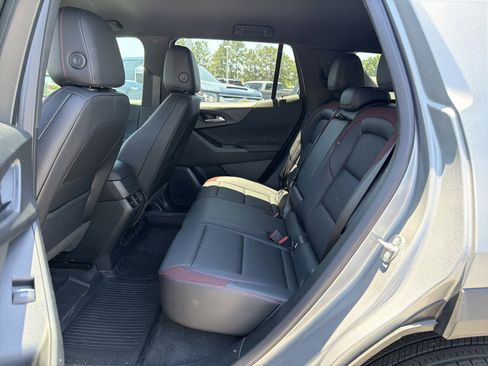 Used 2026 Chevrolet Equinox RS w/ Convenience Package III FWD image 28