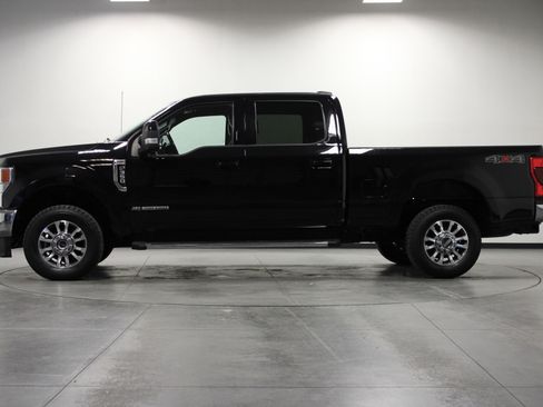Used 2022 Ford F350 Lariat image 7