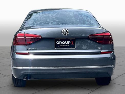 Used 2018 Volkswagen Passat 2.0T S w/ Driver Assistance Package FWD image 5