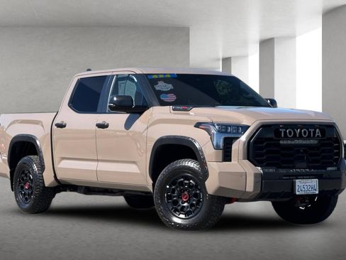 Used 2025 Toyota Tundra TRD Pro w/ Tow Tech Package AWD/4WD image 2