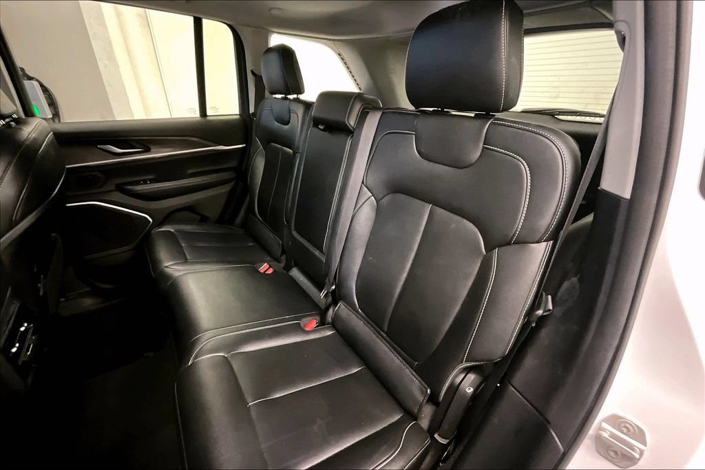 Used 2024 Jeep Grand Cherokee Limited 4xe AWD/4WD image 22