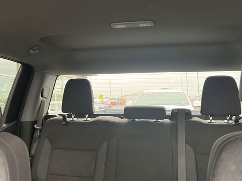 Used 2025 Chevrolet Silverado 1500 LT AWD/4WD image 15
