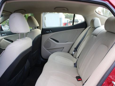 Used 2011 Kia Optima LX w/ Convenience Pkg FWD image 8