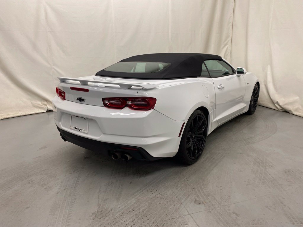 Used 2023 Chevrolet Camaro LT w/ Technology Package RWD image 6