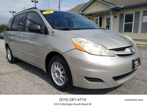 Used 2007 Toyota Sienna CE image 1