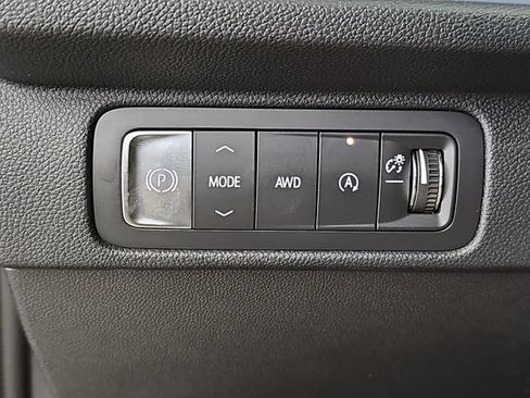 Used 2025 Chevrolet Traverse Z71 w/ Driver Confidence Package AWD/4WD image 29