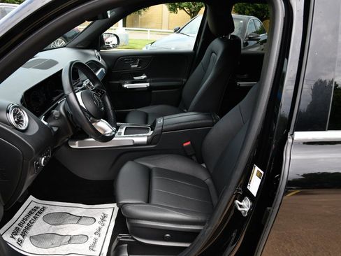 Used 2024 Mercedes-Benz GLB 250 image 29