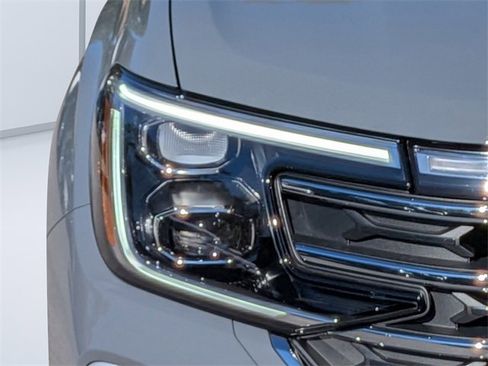 Used 2026 Volkswagen Atlas SE image 9