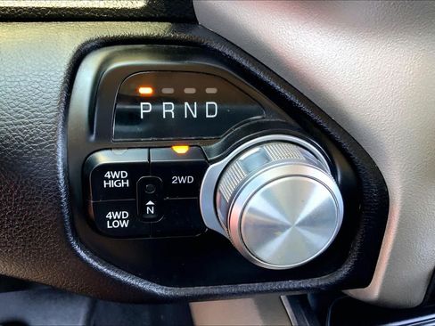 Used 2022 RAM 2500 Laramie AWD/4WD image 32
