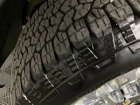 Used 2025 Chevrolet Silverado 2500 LTZ w/ LTZ Convenience Package image 45