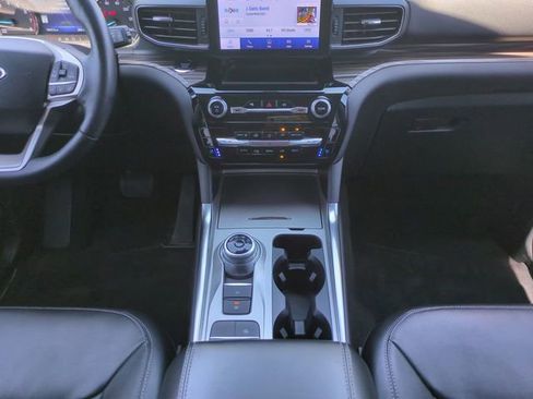 Certified 2022 Ford Explorer Limited w/ Equipment Group 301A RWD image 23