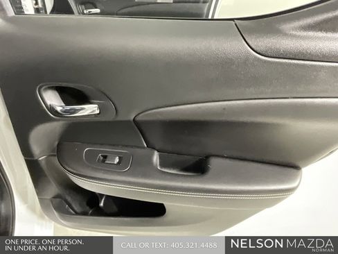 Used 2013 Dodge Avenger SXT w/ Sun/Sound Group image 22