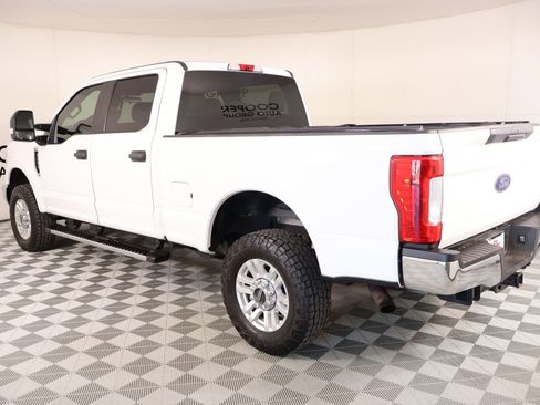 Used 2019 Ford F250 XL w/ STX Appearance Package AWD/4WD image 21