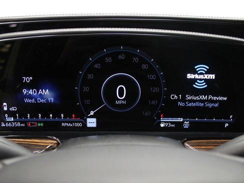 Used 2021 Cadillac Escalade Premium Luxury w/ Driver Assist Tech Package image 27