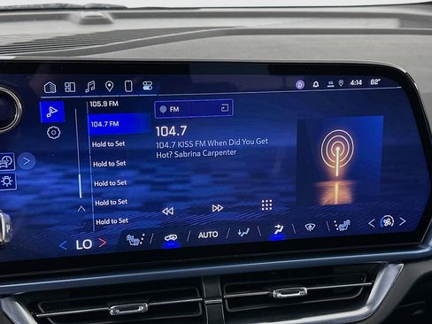 Used 2024 Chevrolet Equinox EV LT image 21