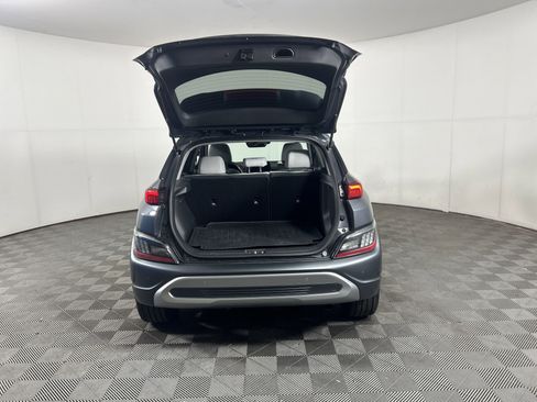 Used 2022 Hyundai Kona Limited image 16
