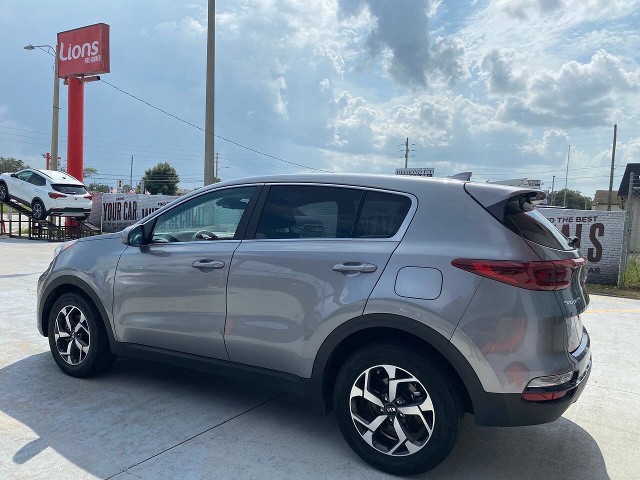 Used 2021 Kia Sportage LX FWD image 4