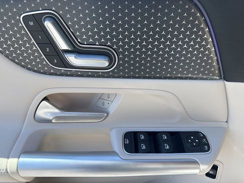 Used 2025 Mercedes-Benz GLA 250 image 25