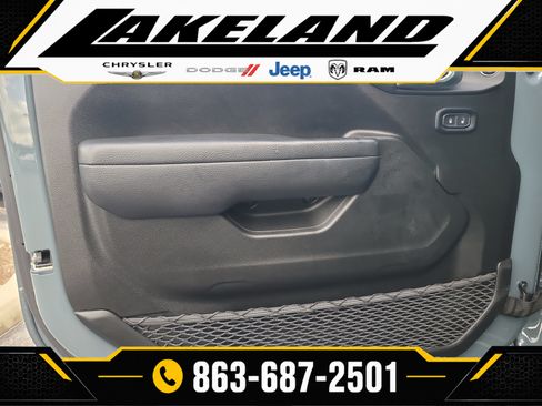 Used 2025 Jeep Wrangler Unlimited Sport AWD/4WD image 15