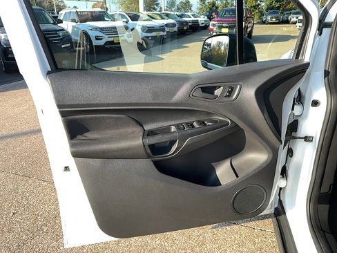 Used 2016 Ford Transit Connect XL image 12