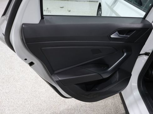 Used 2025 Volkswagen Jetta Sport FWD image 16