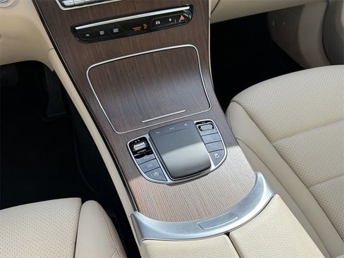 Certified 2022 Mercedes-Benz GLC 300 4MATIC image 16