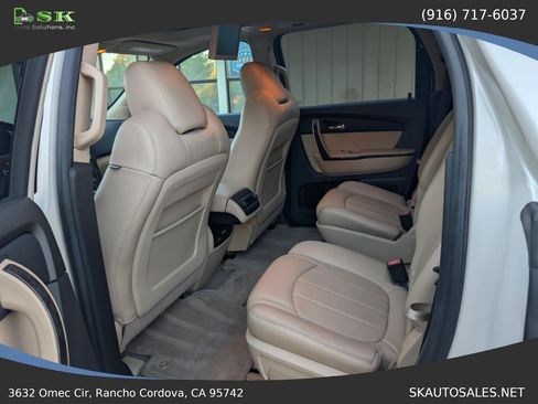 Used 2012 GMC Acadia Denali AWD/4WD image 29